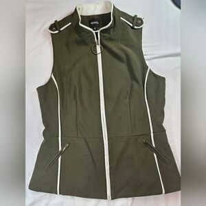 XOXO Womens Olive Green Zip Down Vest With Embroidered Rose On Back Size Large